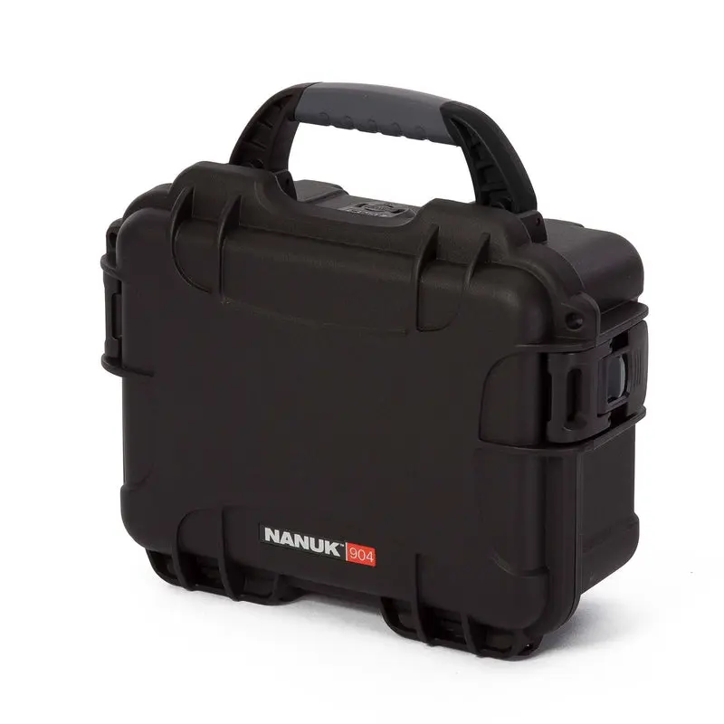 nanuk-904-black-standing.webp